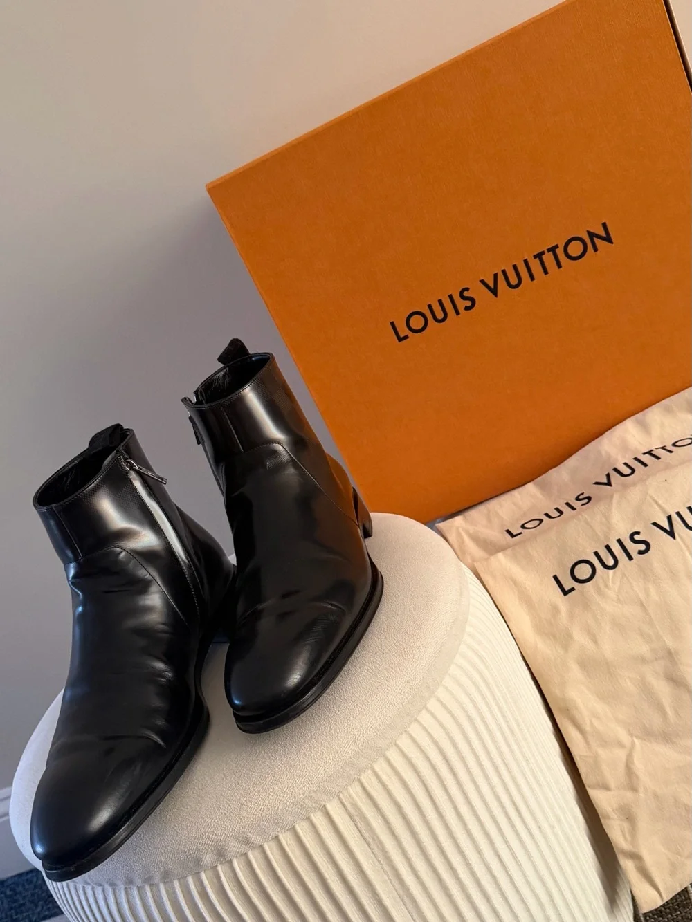 Louis Vuitton polished black